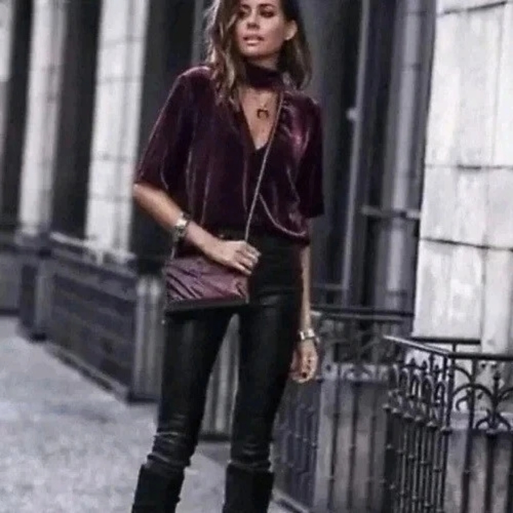 Theory Choker Luxe Velvet Deep-V Top $275. Deep Wine. Cutout. XS/S. Perfect - Picture 3 of 16